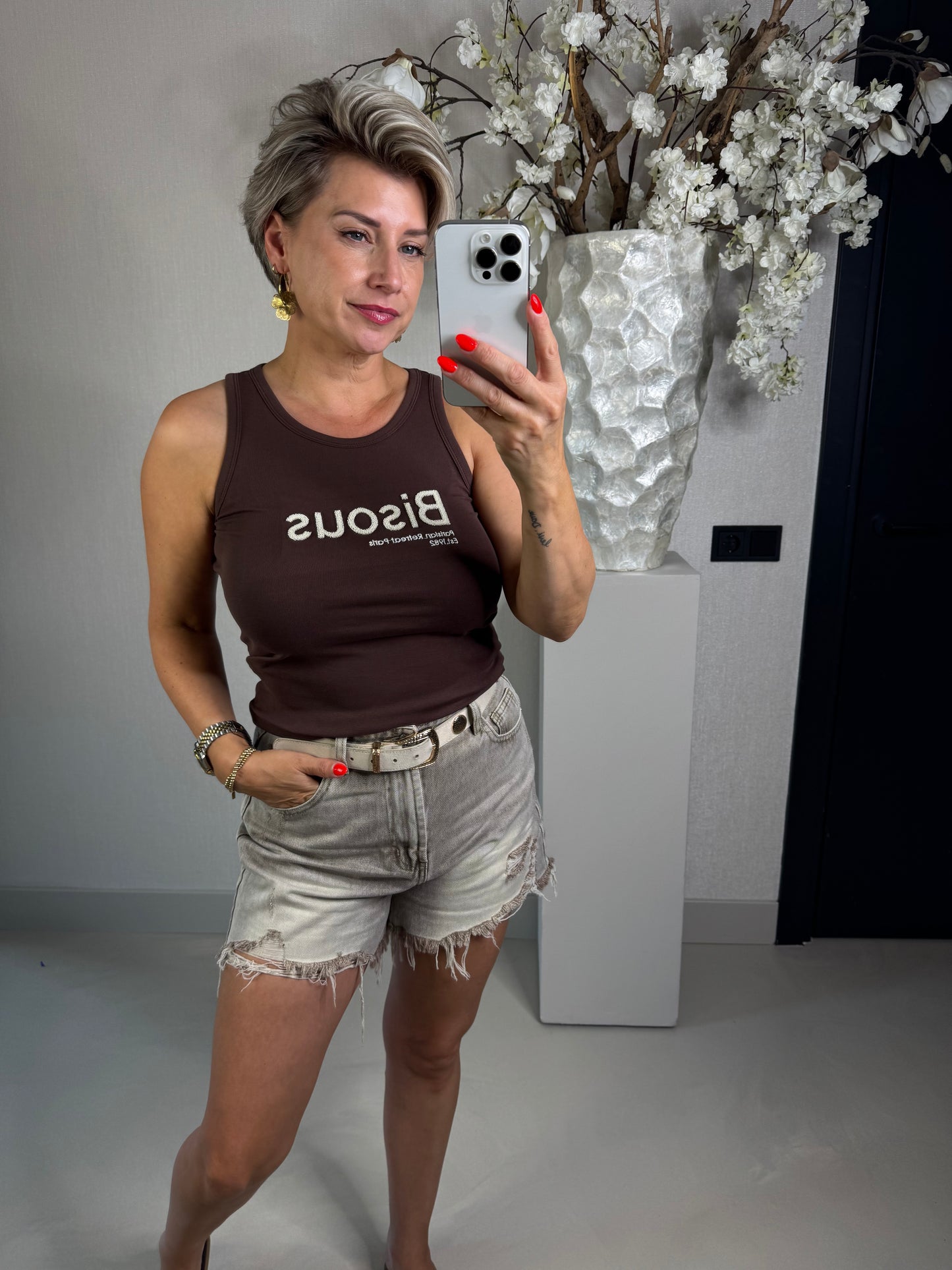 Top Bisous bruin