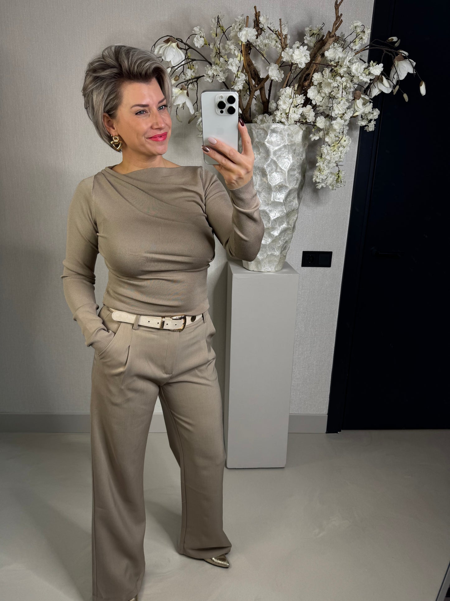 Top June taupe