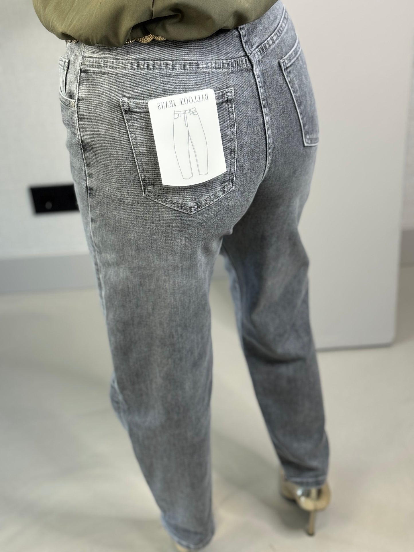 Jeans ballonfit grijs