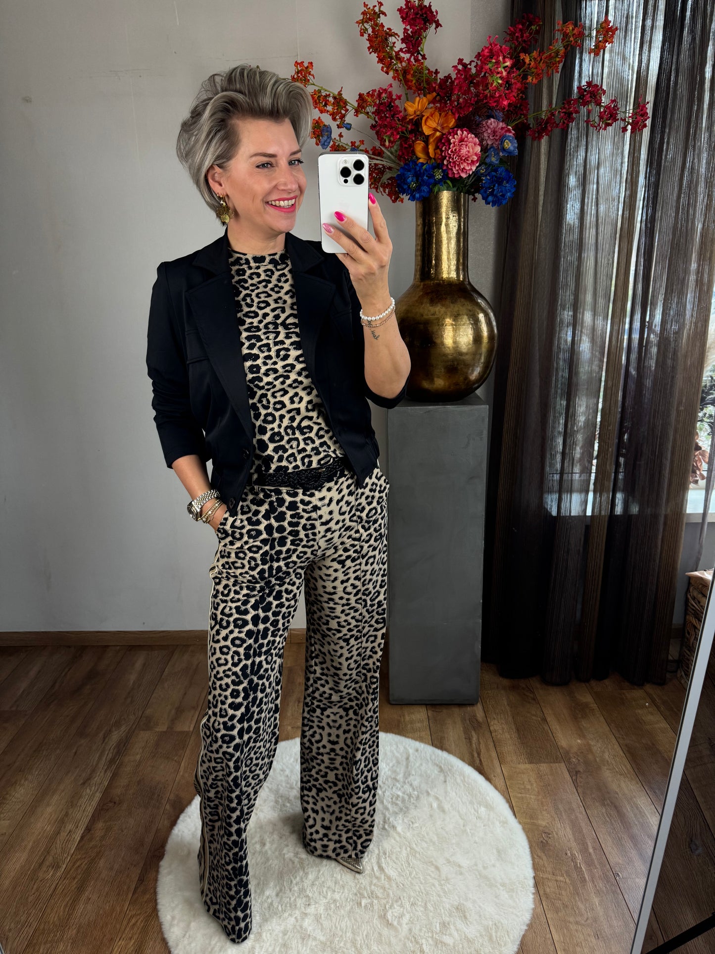 Travel bomber Ambika zwart