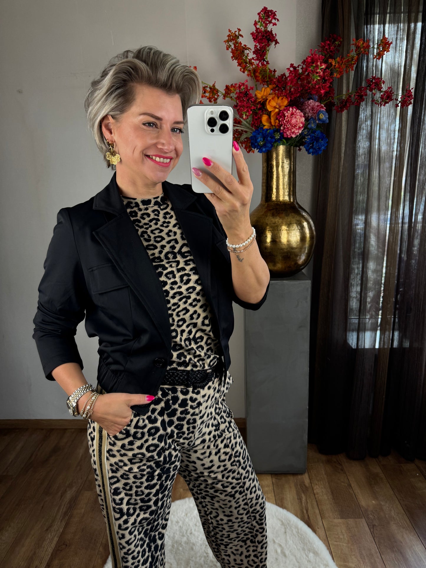 Travel bomber Ambika zwart