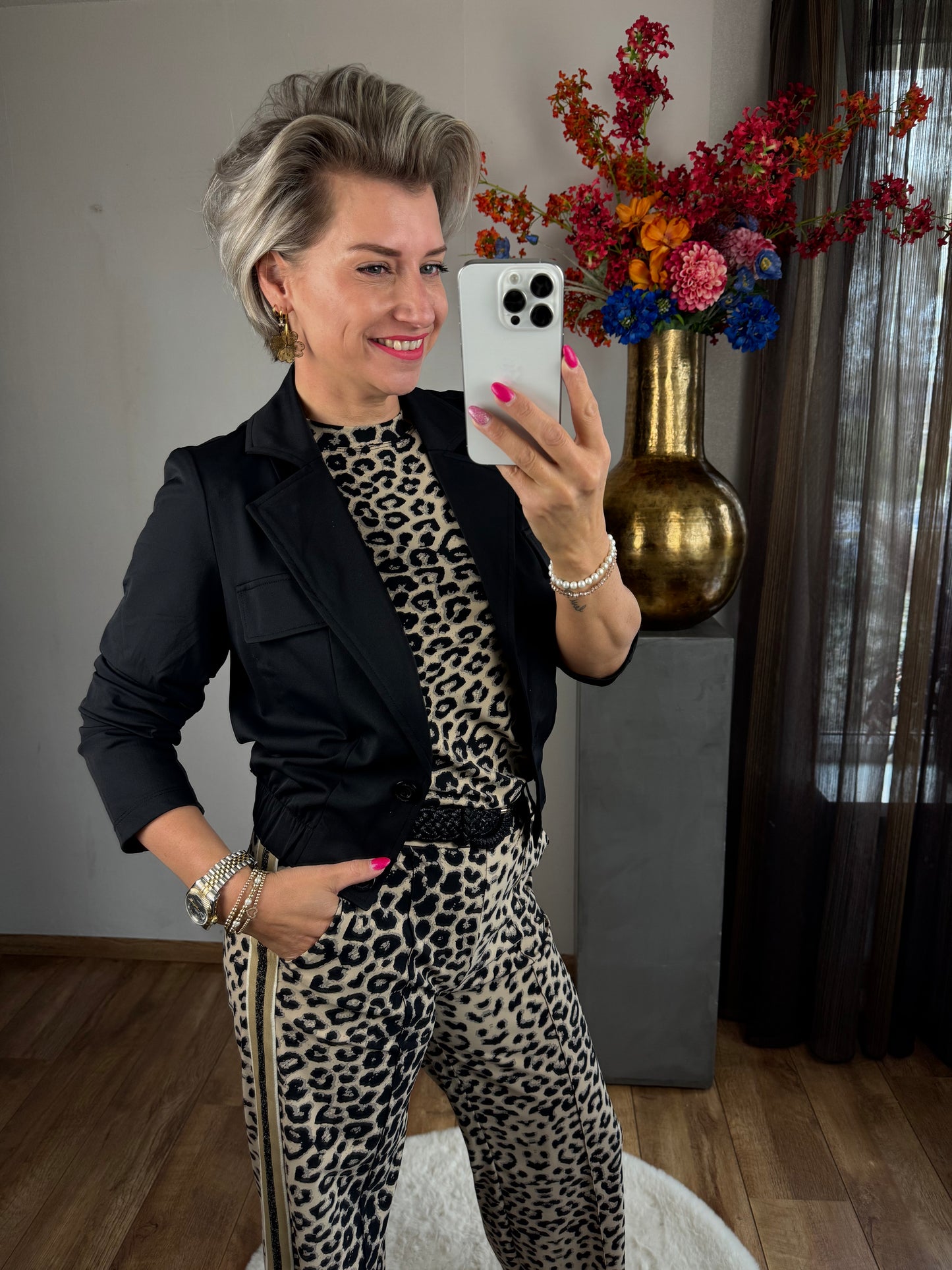 Travel bomber Ambika zwart