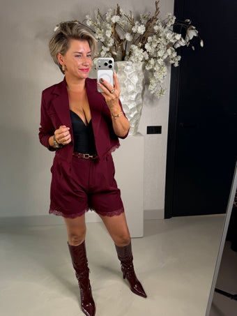 Blazer cropped bordeaux kant