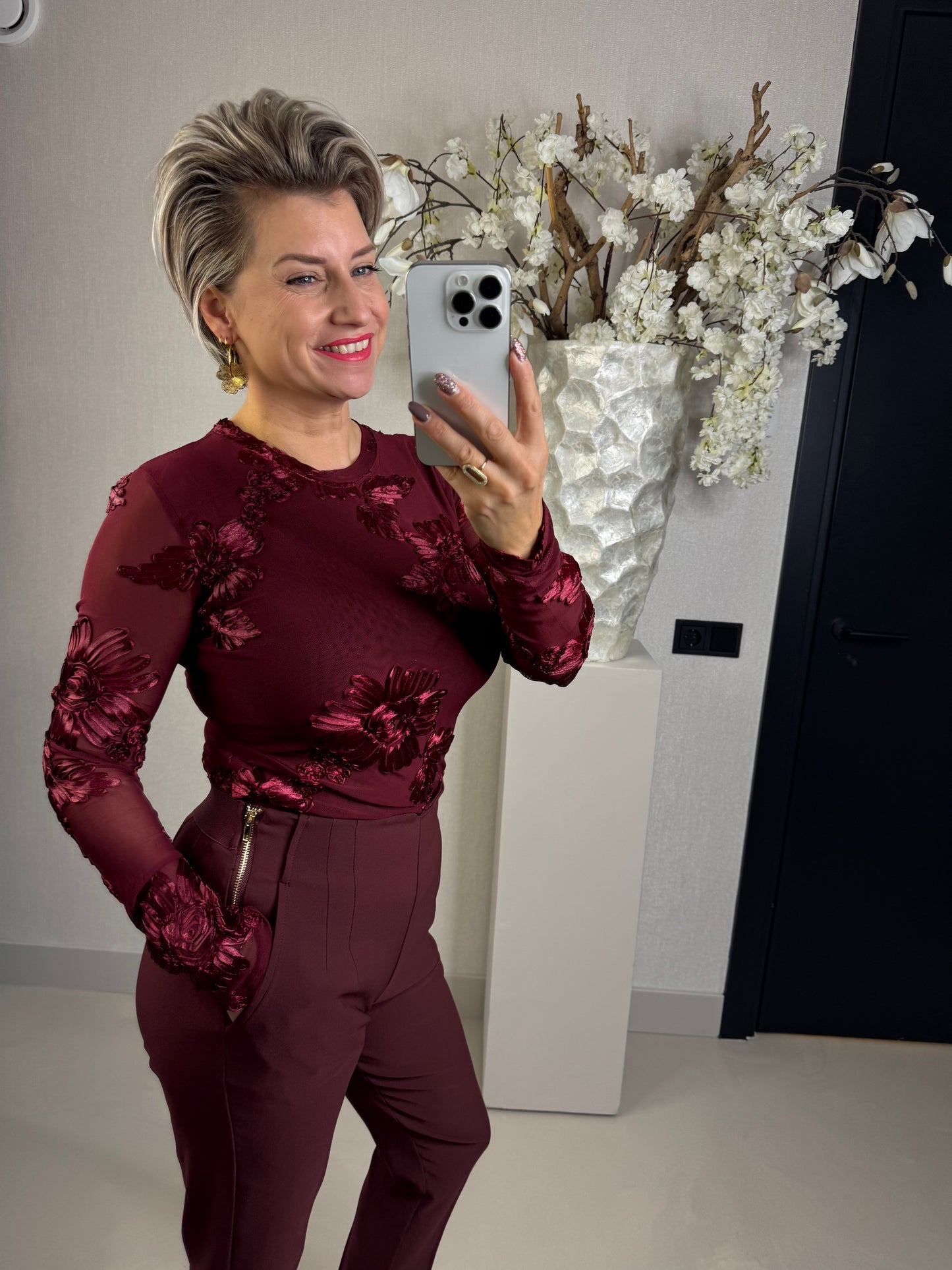 Mesh top flower bordeaux