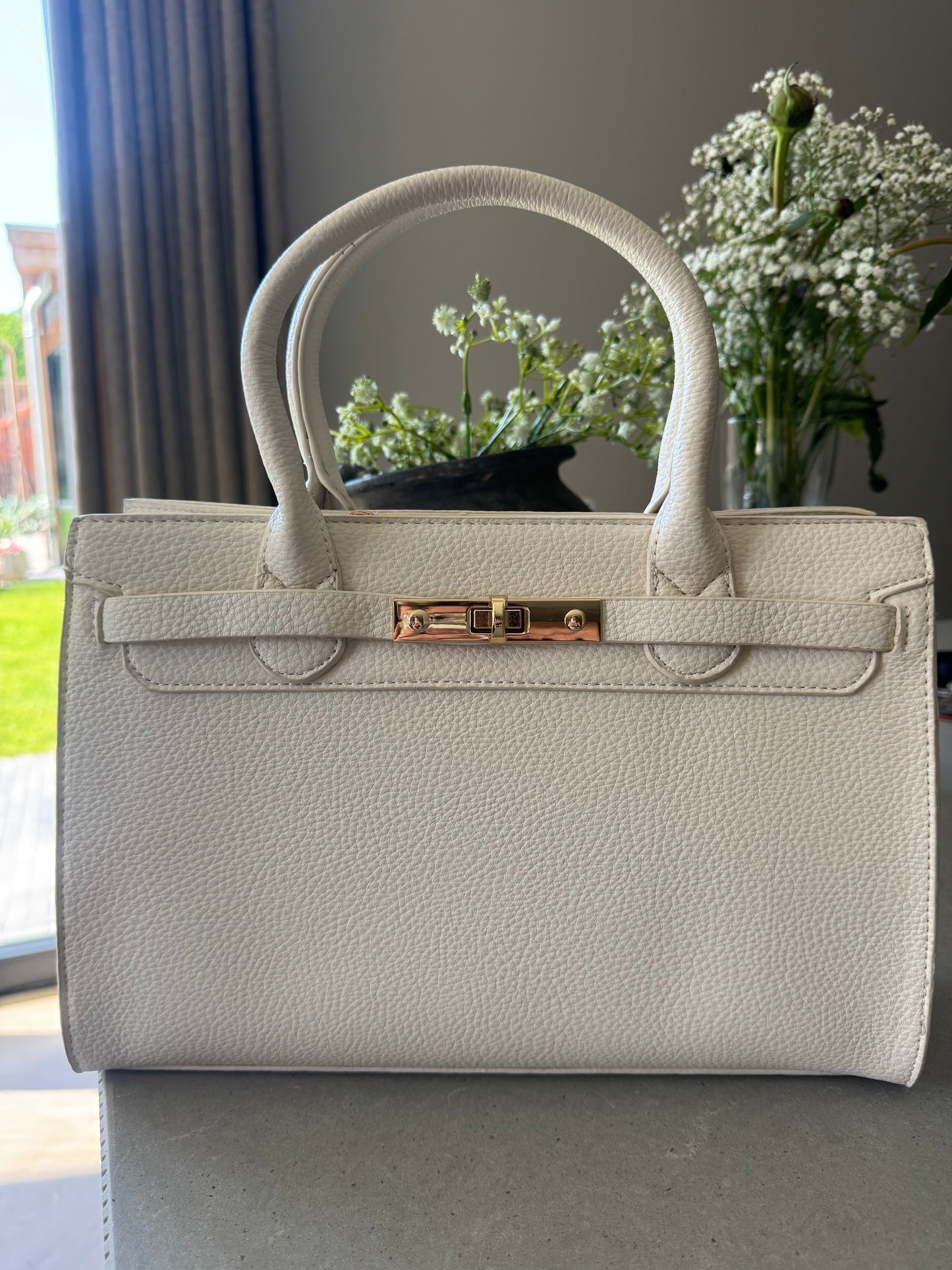 Tas inspired off white