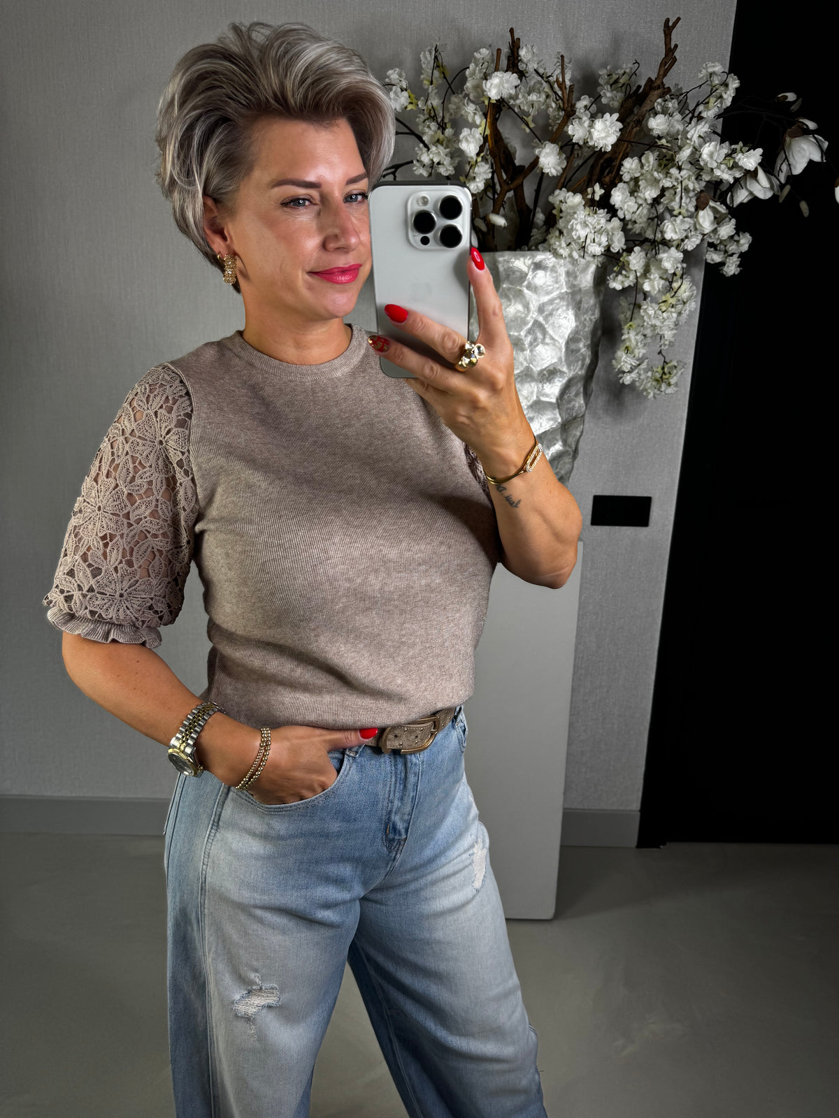 Top taupe kanten mouw