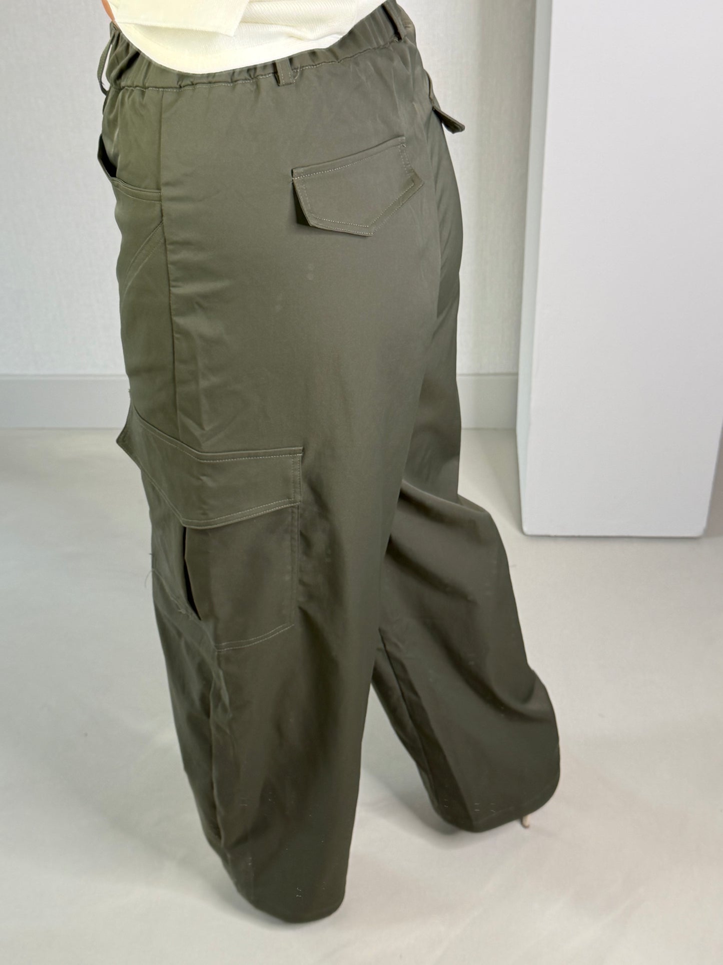 Cargo broek Ambika army green