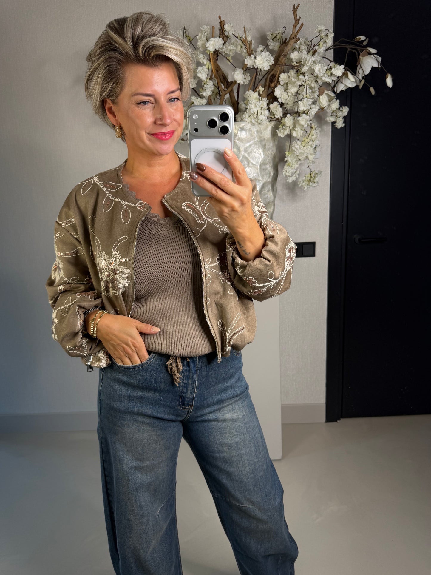 Bomber jasje geborduurd taupe