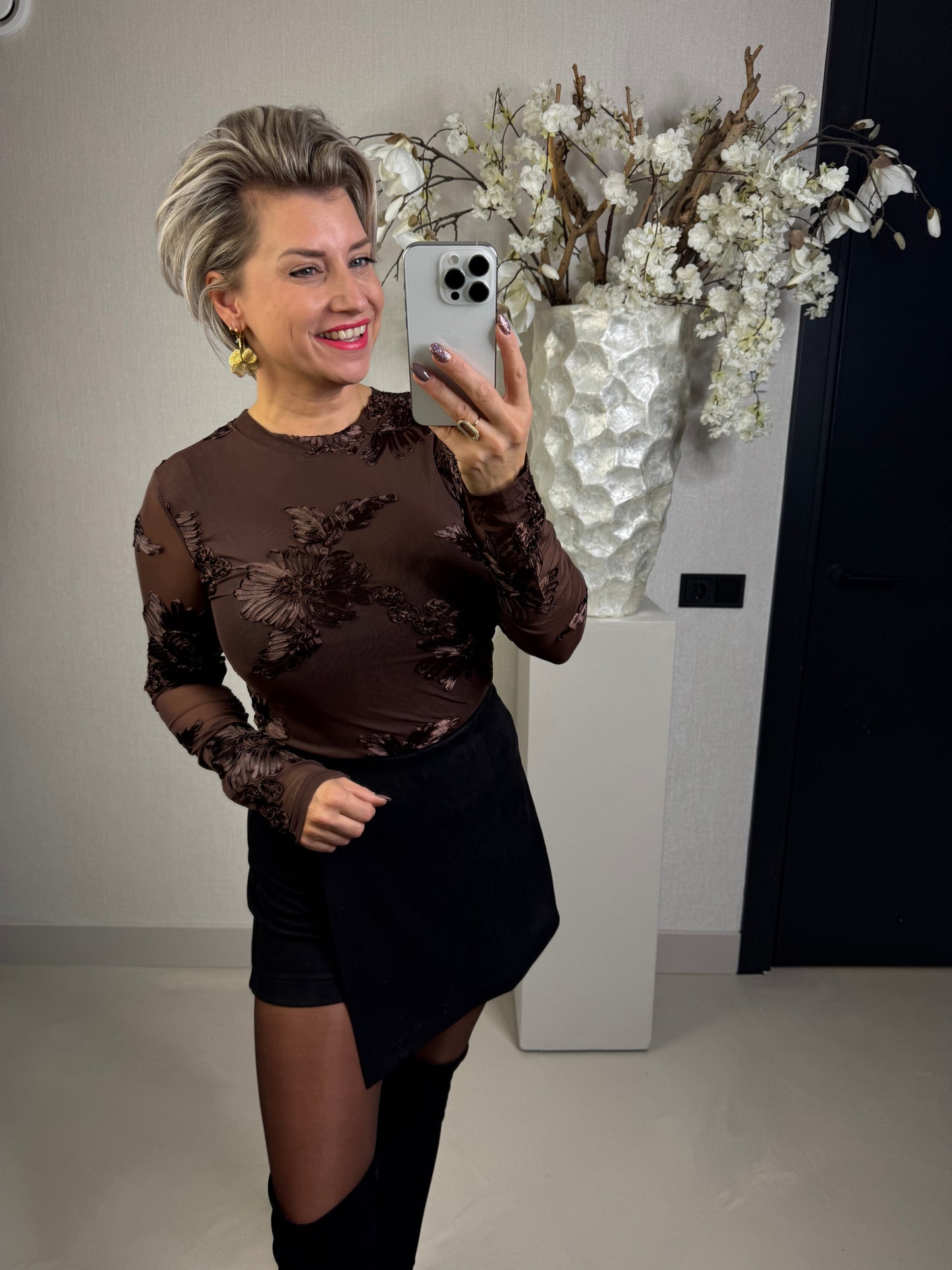 Mesh top flower bruin