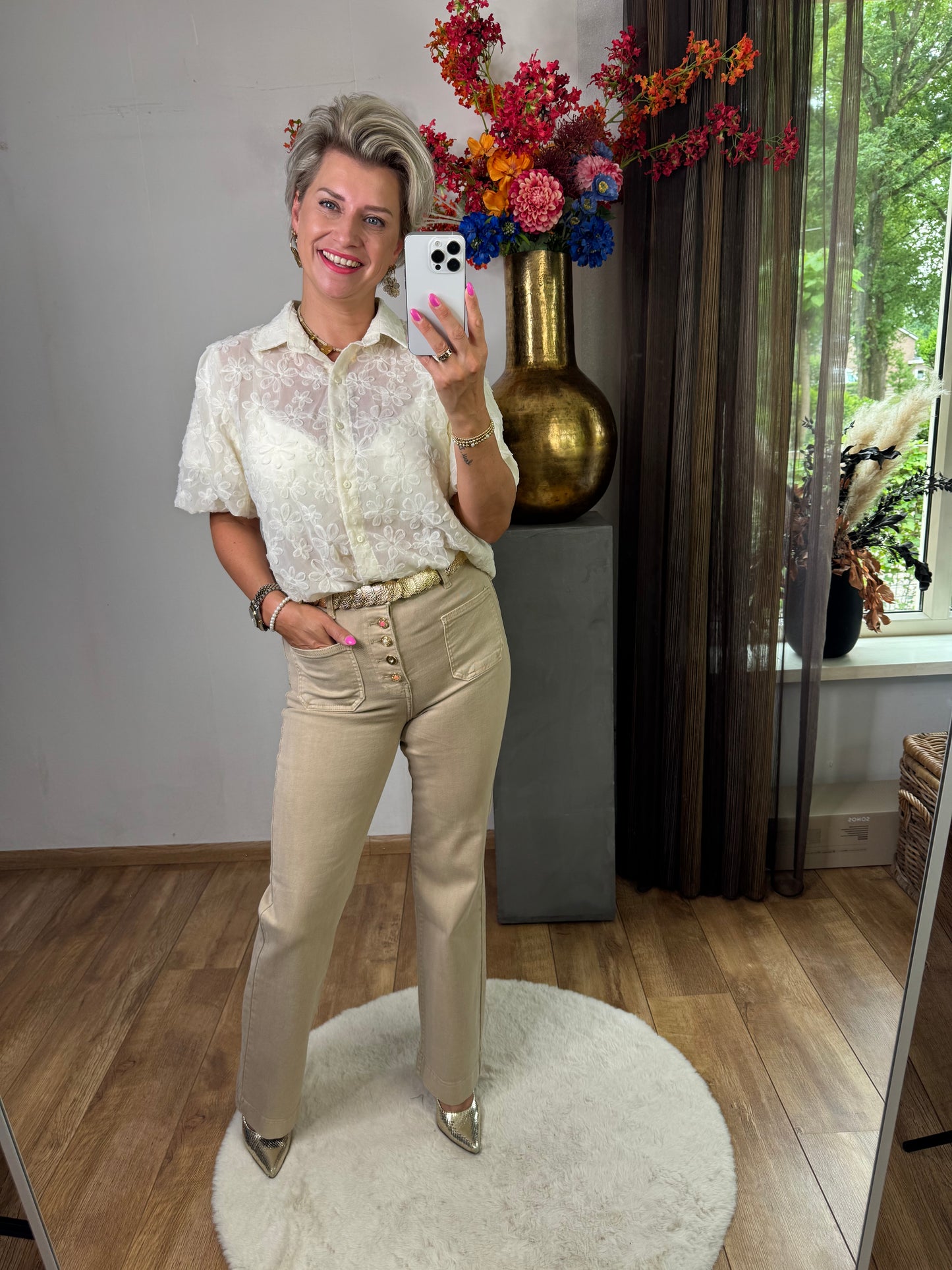 Blouse flower off white