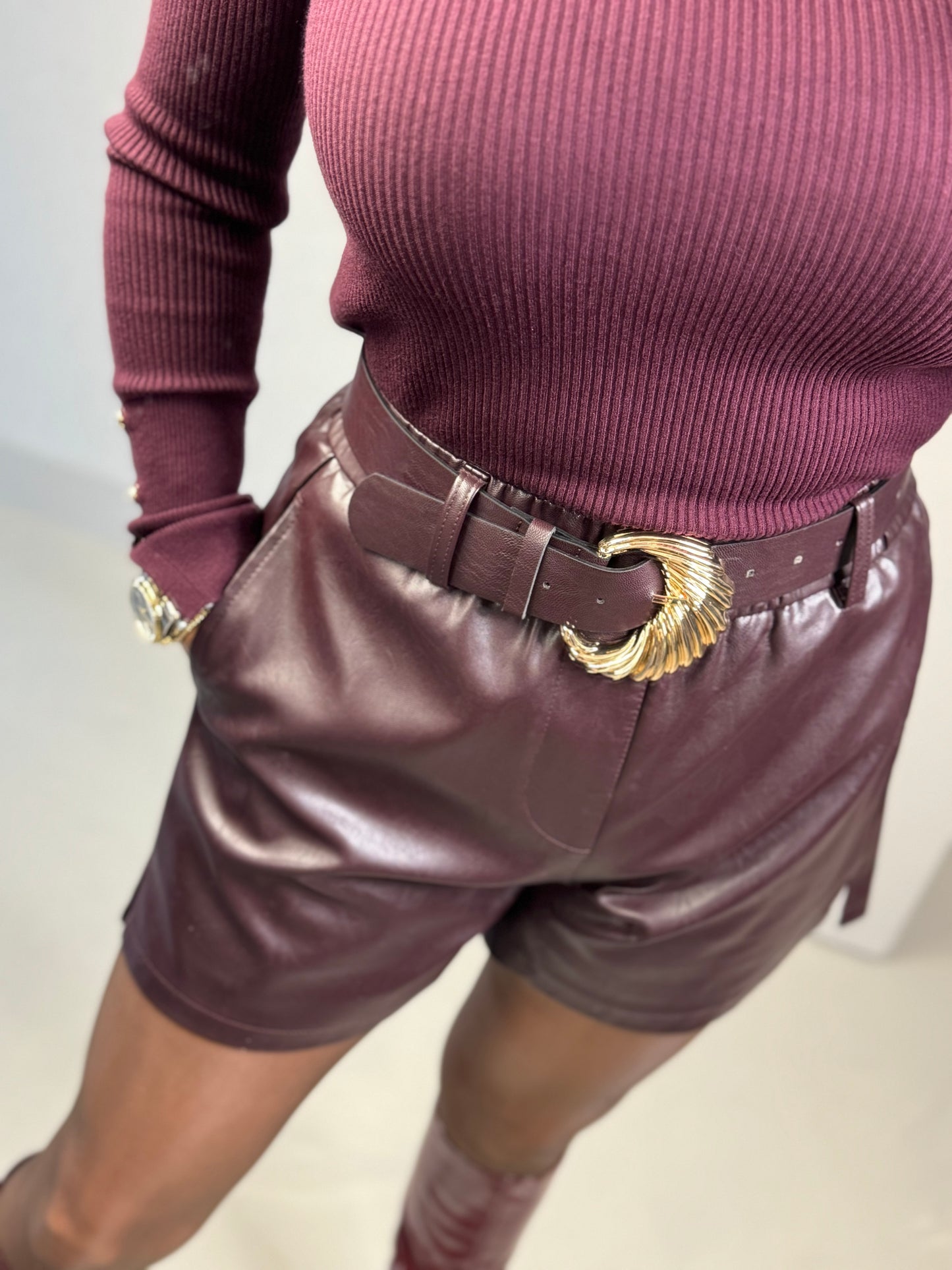 Top basic burgundy
