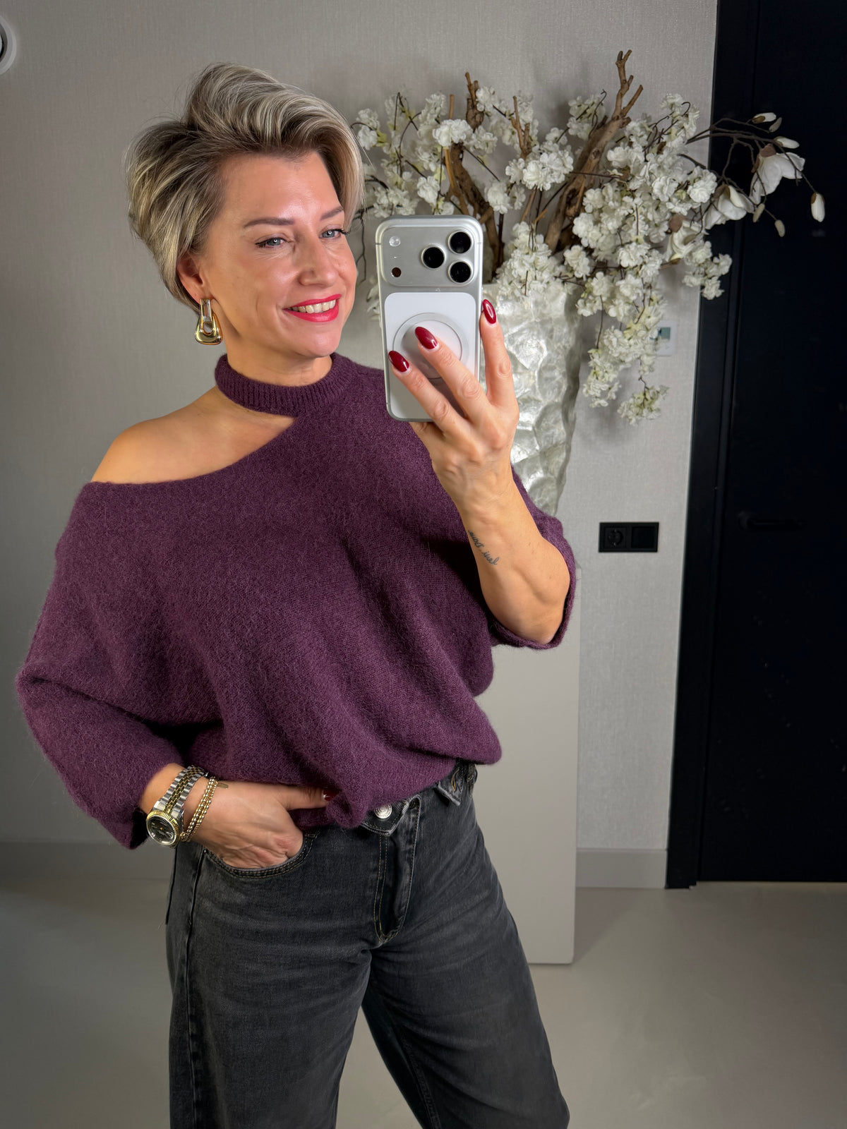 Trui off-shoulder plum