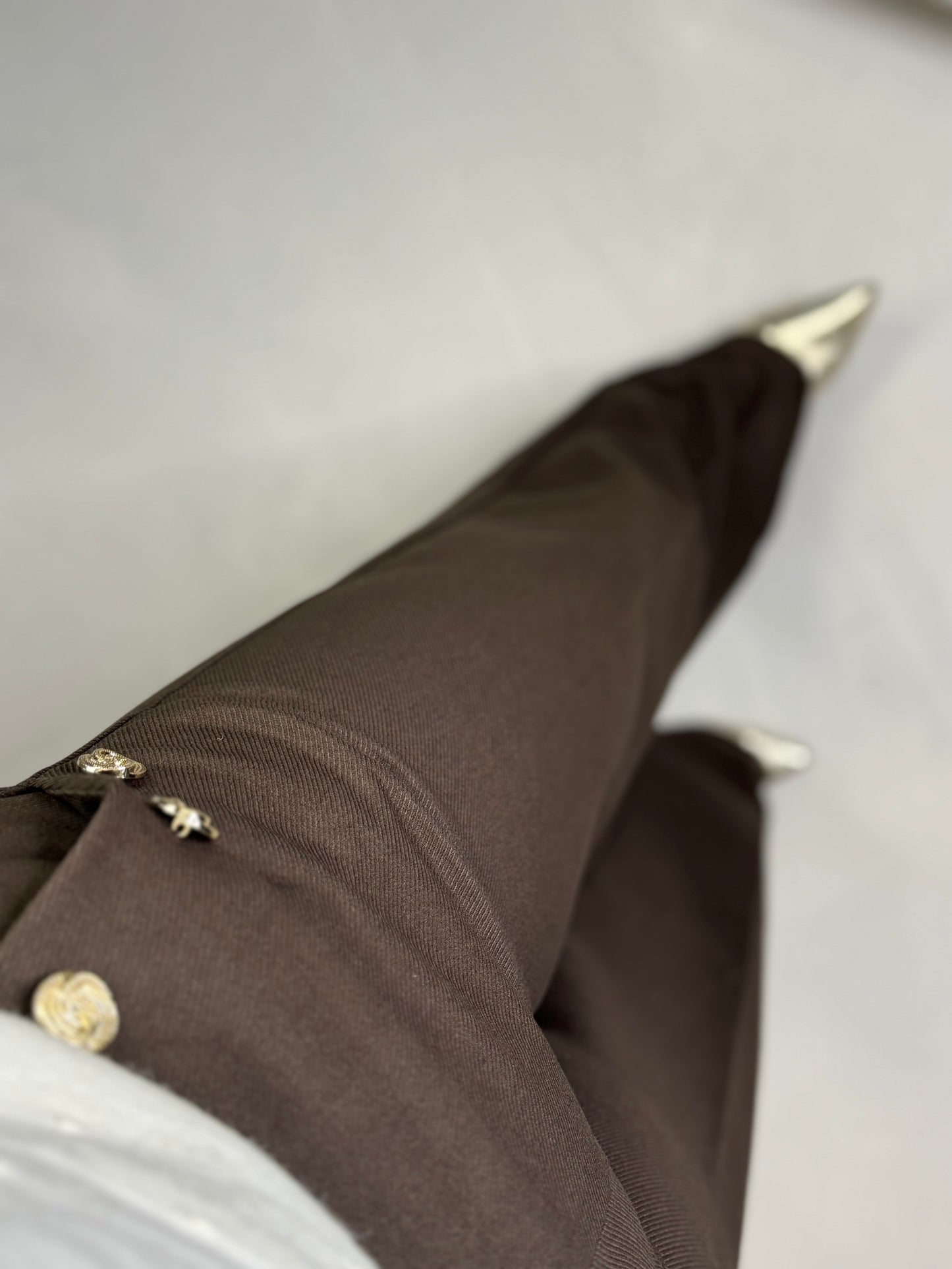 Pantalon button bruin